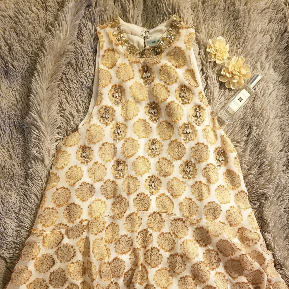 NWOT Kimchi Blue Beaded White/Gold Top